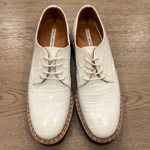 & Other Stories Platform Leather Croc Oxfords - Picture 2 of 16